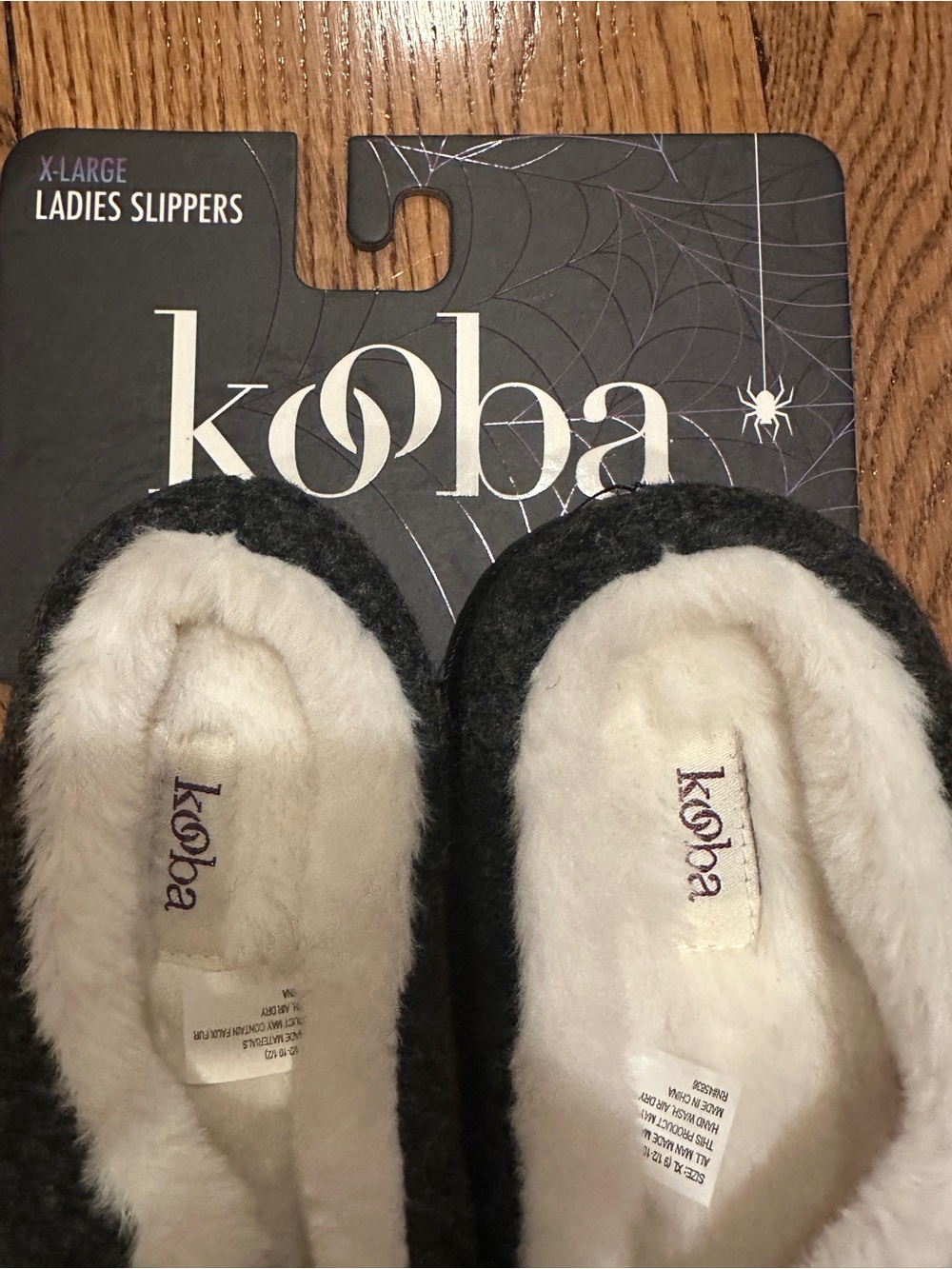 Kooba Women Ghost Dark Gray Faux Fur Ladies Slippers Sz XL (9.5-10.5) Halloween - Picture 2 of 5